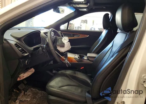 2020 Lincoln Nautilus Reserve z USA, uszkodzony, nr VIN 2LMPJ8K93LBL09454